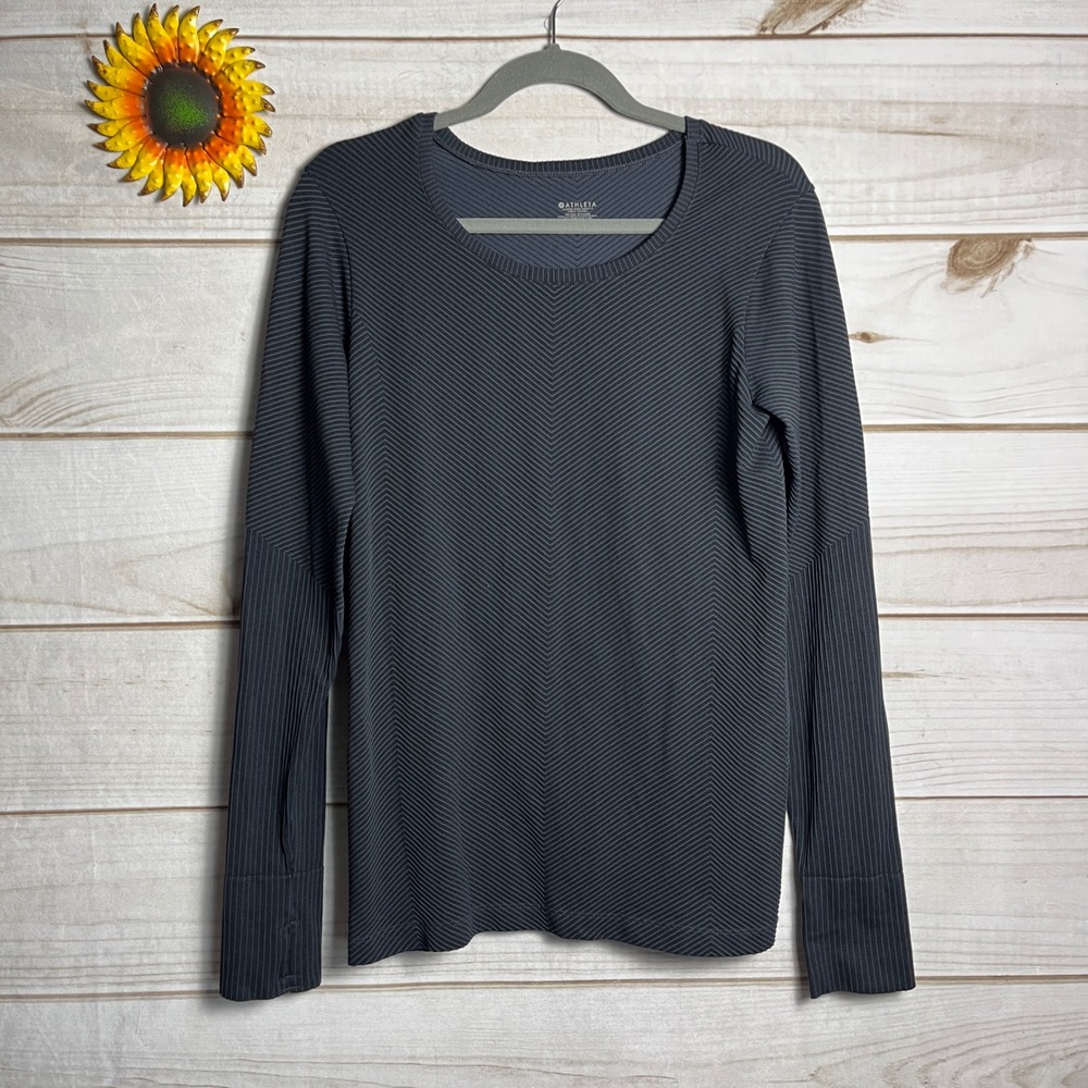 Athleta Women's Long Sleeve Top‎ Gray Chevron Ribbed Athletic Stretch Workout L